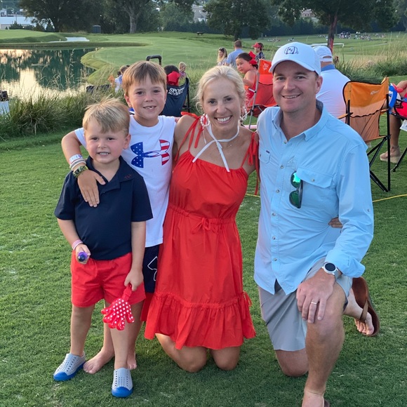 Meet your Posher, Julia - Picture 1 of 1